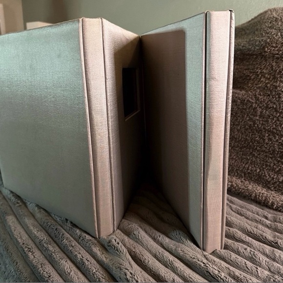 Linen matching photo albums- Neutral Gray - Set of 2 - Picture 6 of 6